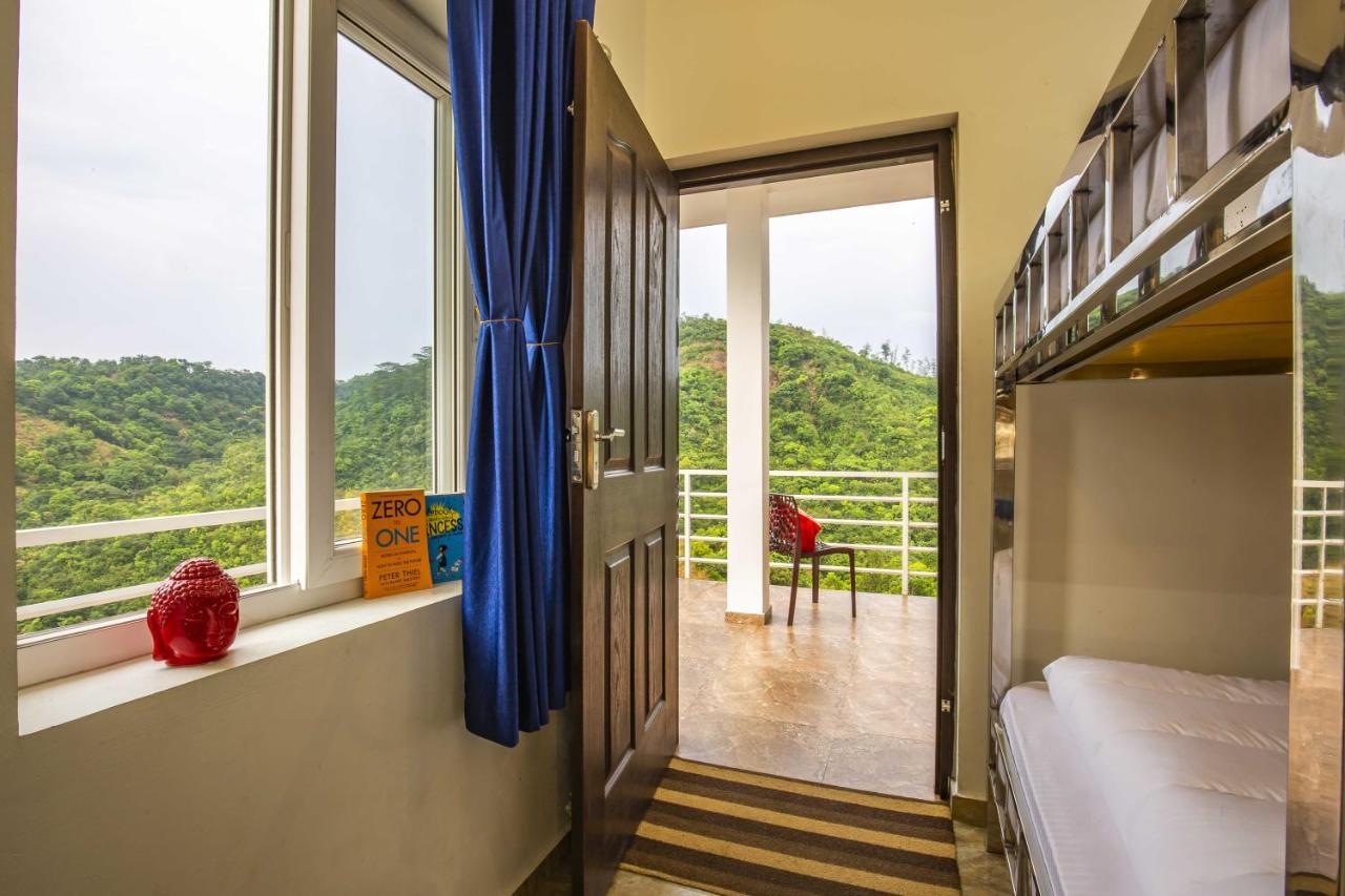 Zostel Vagamon Hostel Екстериор снимка